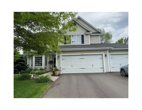 8866 Danton Way, Eden Prairie, MN 55347