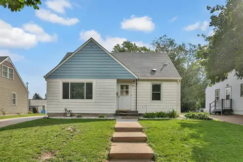 1014 Sperl St, West Saint Paul, MN 55118