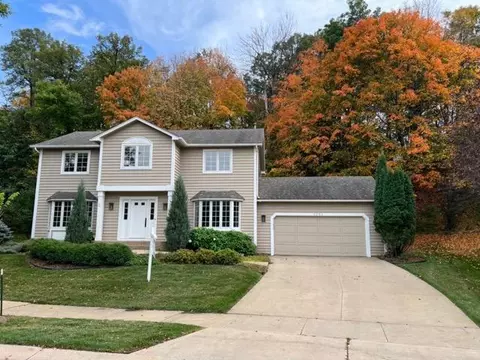 1351 Woodland Dr SW, Rochester, MN 55902