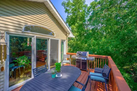 1732 Southwind Ln, Maplewood, MN 55109