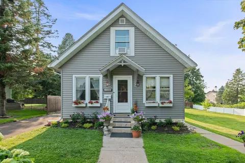 1330 5th St S, Stillwater, MN 55082