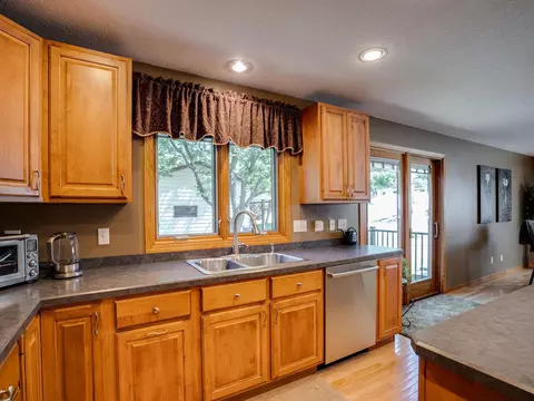 1400 W 107th St, Bloomington, MN 55431 photo 18