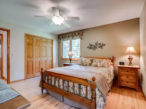 1400 W 107th St, Bloomington, MN 55431 photo 27