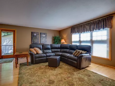 1400 W 107th St, Bloomington, MN 55431 photo 22