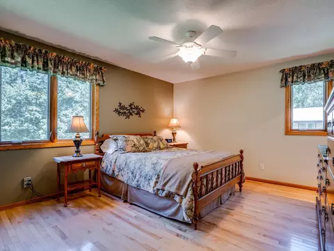 1400 W 107th St, Bloomington, MN 55431 photo 28