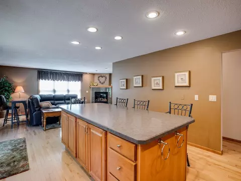 1400 W 107th St, Bloomington, MN 55431 photo 19
