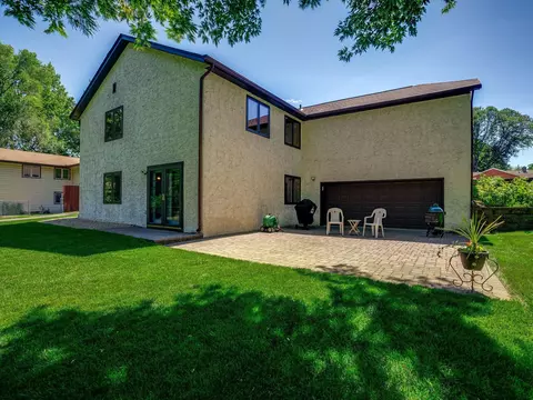 1400 W 107th St, Bloomington, MN 55431 photo 8