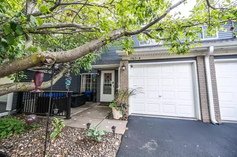 1765 Donegal Dr #8, Woodbury, MN 55125