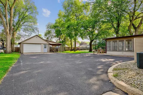 521 8th St NW, Faribault, MN 55021 photo 8