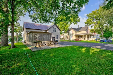 521 8th St NW, Faribault, MN 55021 photo 7