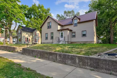 521 8th St NW, Faribault, MN 55021 photo 2