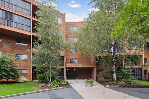 3320 Louisiana Ave S #301, Saint Louis Park, MN 55426