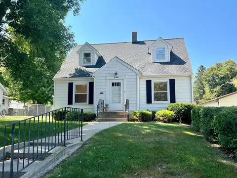 246 S Broadway, Wells, MN 56097