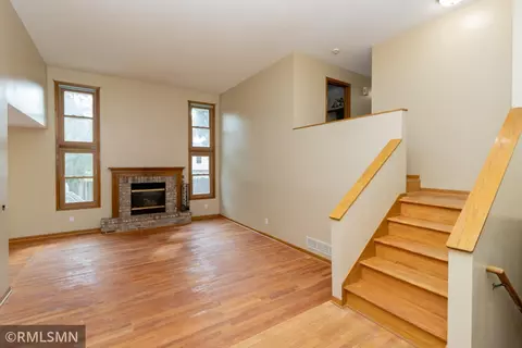 1058 Boston Hill Rd, Eagan, MN 55123 photo 17