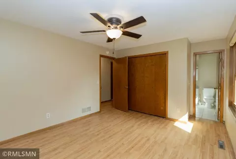 1058 Boston Hill Rd, Eagan, MN 55123 photo 21