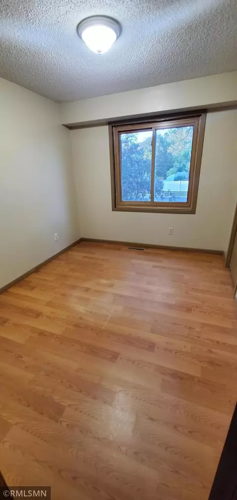 1058 Boston Hill Rd, Eagan, MN 55123 photo 33