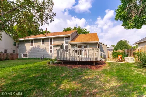 1058 Boston Hill Rd, Eagan, MN 55123 photo 5