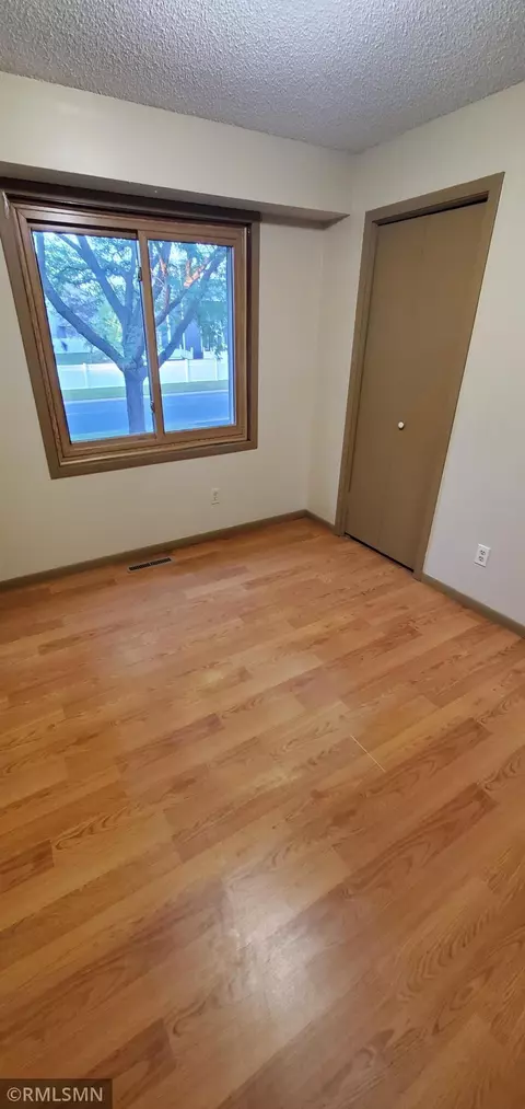 1058 Boston Hill Rd, Eagan, MN 55123 photo 36