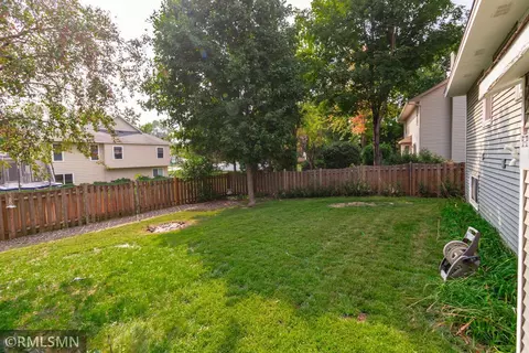 1058 Boston Hill Rd, Eagan, MN 55123 photo 7