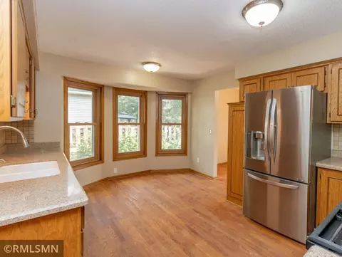1058 Boston Hill Rd, Eagan, MN 55123 photo 15