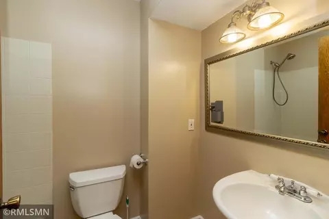 1058 Boston Hill Rd, Eagan, MN 55123 photo 16