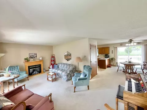 206 S Range Rd, Springfield, MN 56087 photo 5