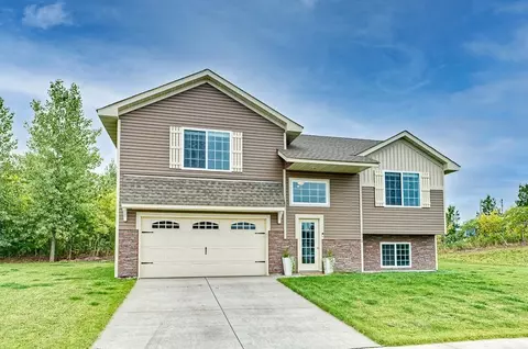 930 Highview Loop SE, Pine City, MN 55063
