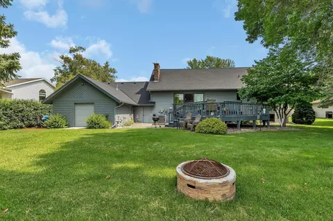 284 23rd St SE, Willmar, MN 56201 photo 3