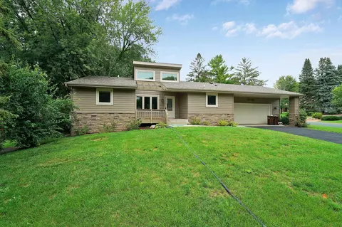 612 Nixon Ave SE, Watertown, MN 55388