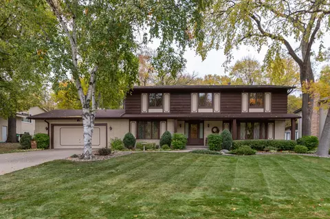 10224 Scarborough Rd, Bloomington, MN 55437