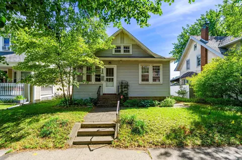 1284 Minnehaha Ave W, Saint Paul, MN 55104