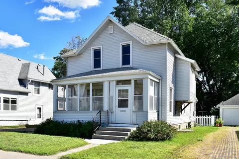 819 W Broadway St, Winona, MN 55987