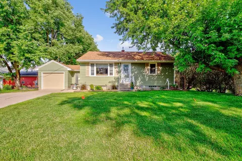 403 2nd Ave SW, Mapleton, MN 56065