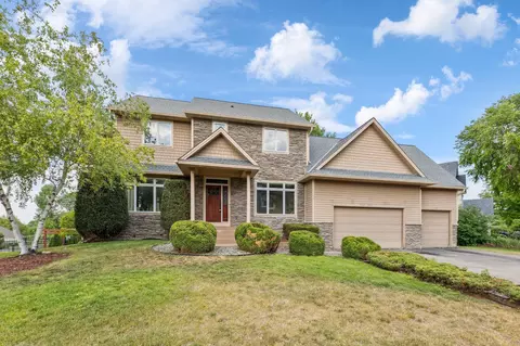 9184 Woodhill Dr, Savage, MN 55378