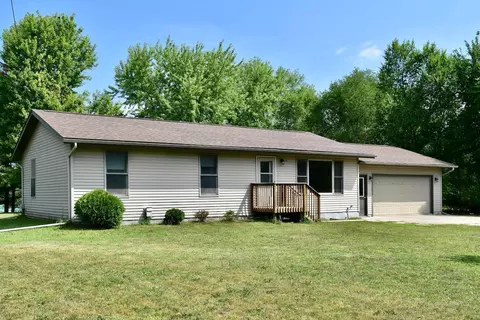 125 Iowa St, Minnesota City, MN 55959