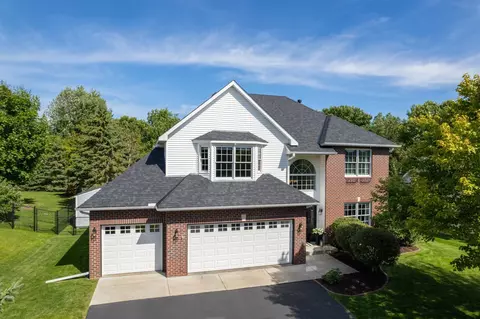3575 Commonwealth Rd, Woodbury, MN 55125