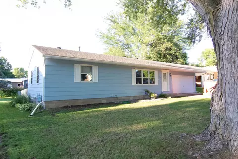 212 Blace Ave, Eagle Lake, MN 56024