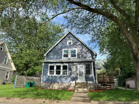 110 N 3rd Ave, Albert Lea, MN 56007
