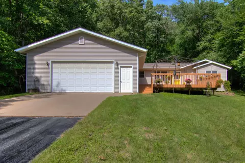 20588 693rd St, Wabasha, MN 55981