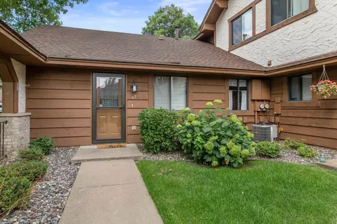 67 125th Ln NW, Coon Rapids, MN 55448