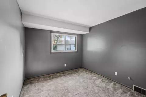 1666 Hickory Hill Dr, Eagan, MN 55122 photo 20