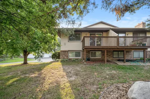 1666 Hickory Hill Dr, Eagan, MN 55122 photo 34