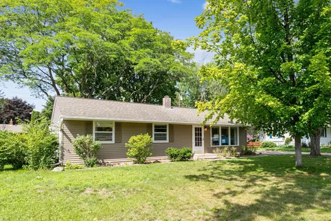 3801 Kenny Ln, White Bear Lake, MN 55110