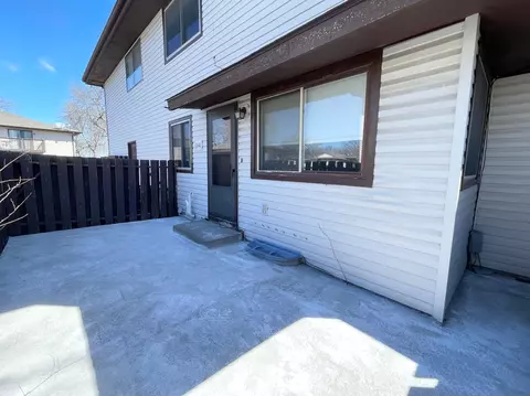 6344 84th Ct N, Brooklyn Park, MN 55445