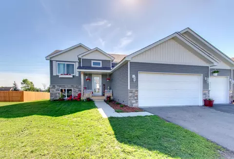 1203 Mulberry Ave NE, Montgomery, MN 56069