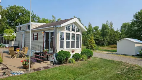 4328 460th St #39, Isle, MN 56342