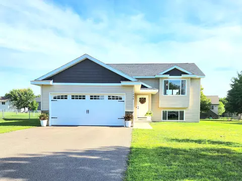 1448 Quail Run, New Richmond, WI 54017