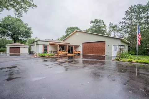w12522 Wisconsin 35, Prescott, WI 54021