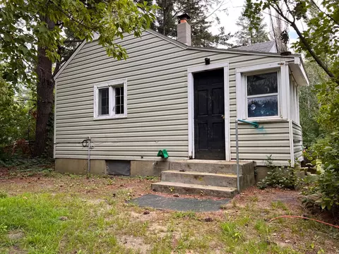 201 5th St S, Walker, MN 56484