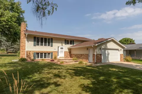 1201 34th St NW, Rochester, MN 55901